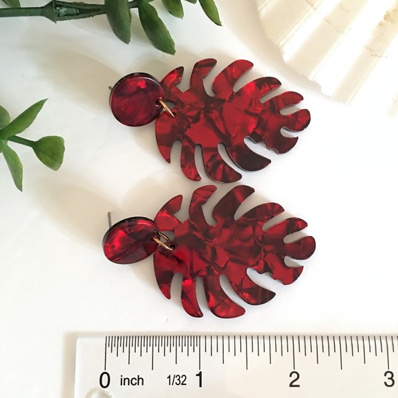 Acrylic Resin Leaf Dangle Drop Earrings (Dk.) - Picture 3 of 5